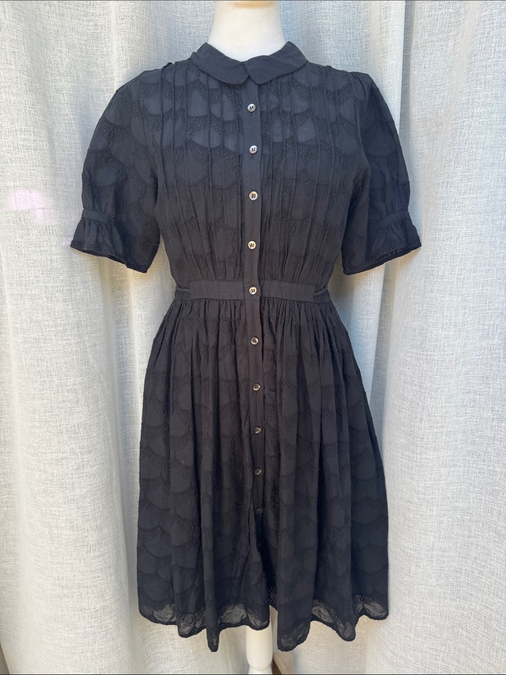 Anthropologie Carnation Lily Lily Rose black cotton button-front dress scalloped